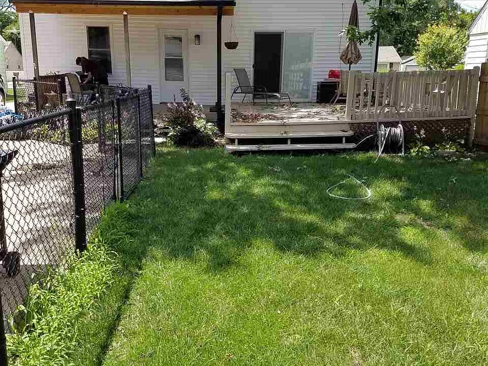 1st image of 7519 Grenville St
