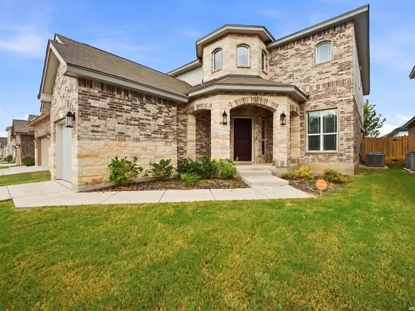 2560 Windle Ln, Seguin, TX 78155