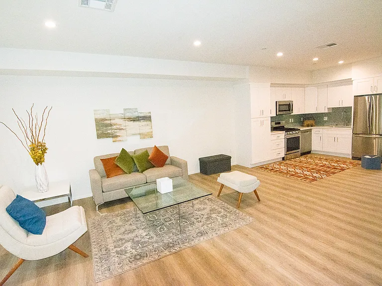 2006 S Corning St #3 — Photo 28