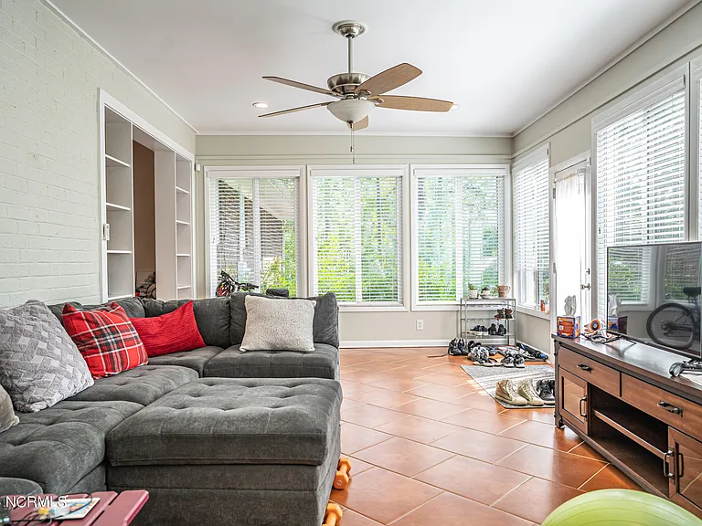 635 Pee Dee Rd — Photo 13