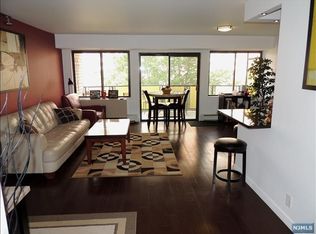 150 Overlook Ave APT 6G, Hackensack, NJ 07601