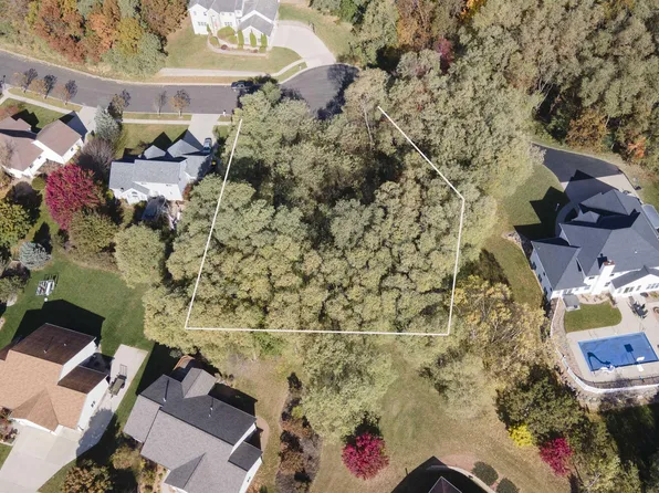 1512 Ridgeview Dr, Reedsburg, WI 53959