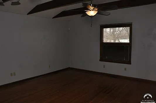 2020 Hillview Rd — Photo 3
