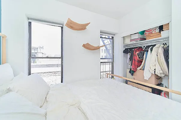 Rented by Living New York | media 17