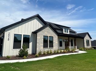 2028 Shady Creek Xing, Azle, TX 76020