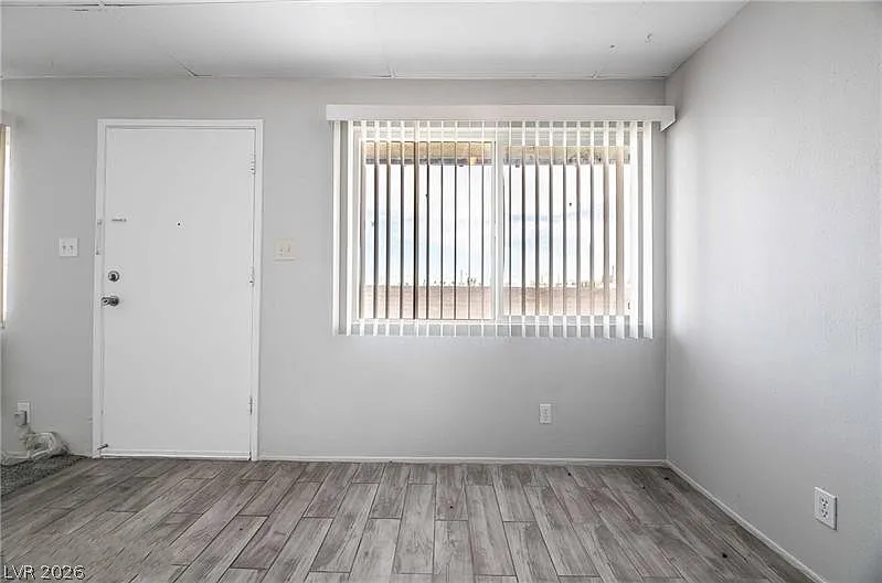 239 W Cleveland Ave — Photo 3