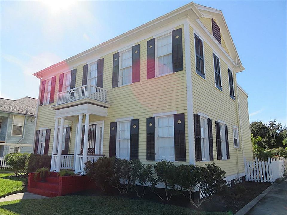 1st image of 901 11th St