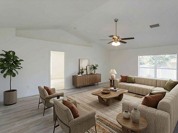 3rd image of 426 Ash Street