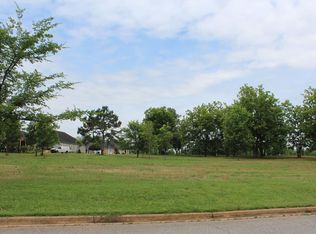 209 Wentworth Ln, Albany, GA 31721