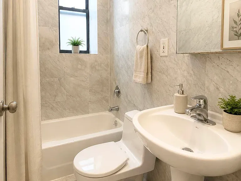 227 E 50th St #23 — Photo 6