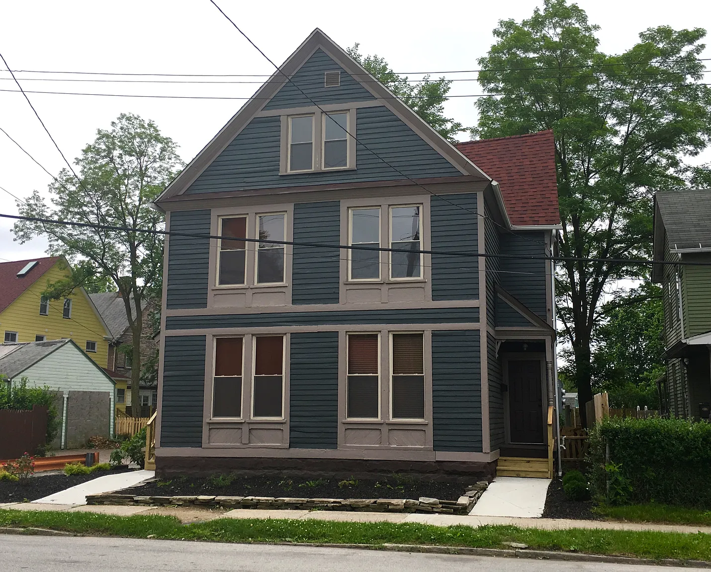 2235 Meyer Ave #2 photo 1