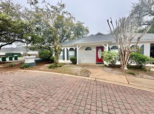 3863 Indian Trl UNIT 102, Destin, FL 32541