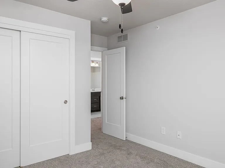 Hughes Century Crossing Townhomes — Photo 15
