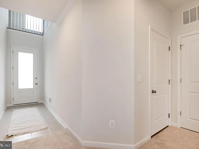 42482 Dogwood Glen Sq — Photo 2