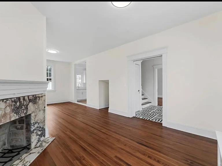 70 Normandy Rd — Photo 11
