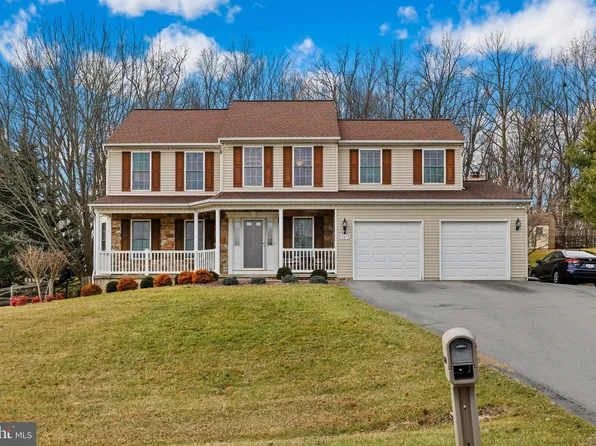 13670 Samhill Dr, Mount Airy, MD 21771