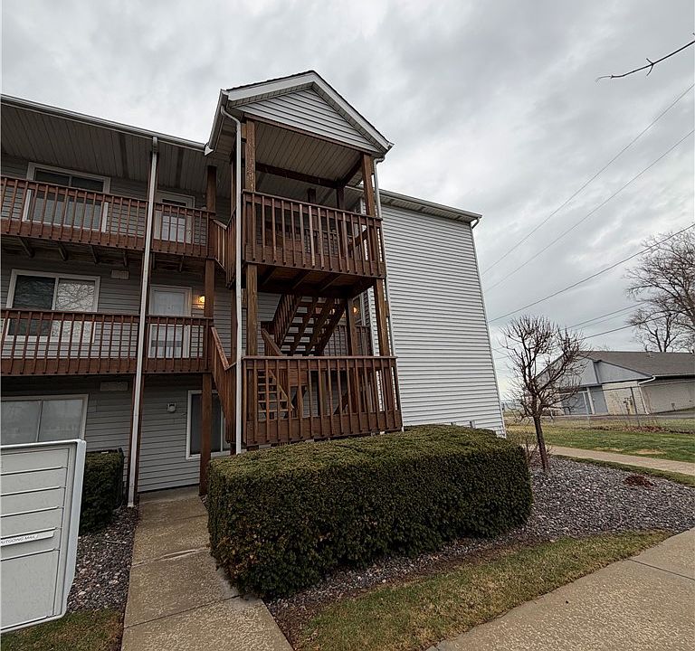 1st image of 6035 Lake Rd W APT 137