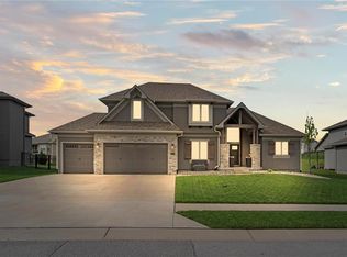 1321 NE Brandywine Rd, Lees Summit, MO 64064