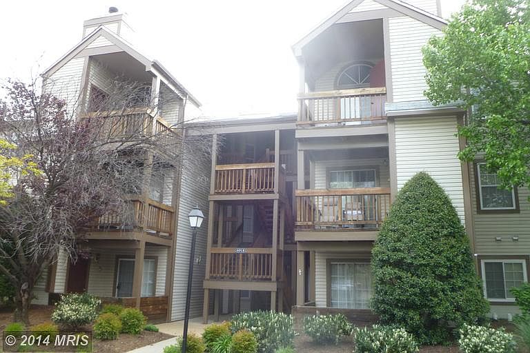 1st image of 6918 Victoria Dr Unit F