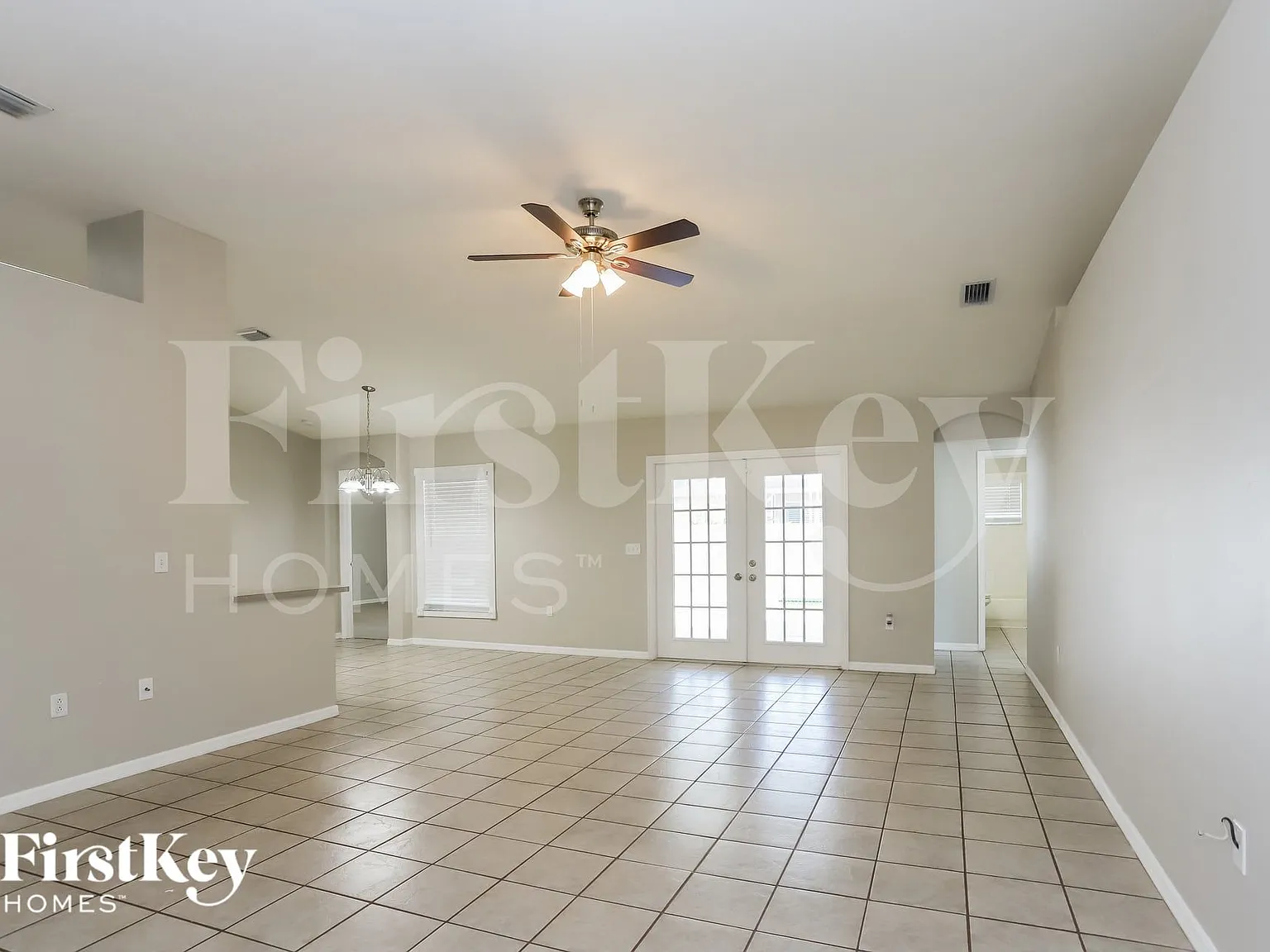 4 bed, 3.0 bath, 2410 sqft, $3,085 — Photo 2