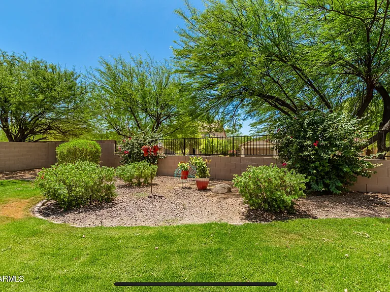 14085 W Windrose Dr — Photo 22