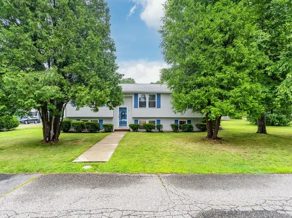 2 Garland Ave, East Longmeadow, MA 01028