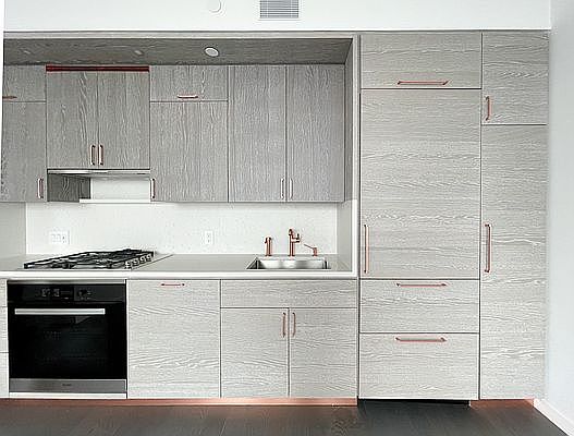 4th image of 1 City Poin APT 47G