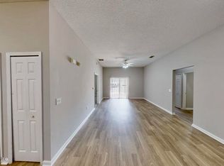 6100 Maggies Cir UNIT 102, Jacksonville, FL 32244