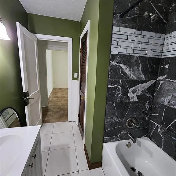 1014 NE 10th Pl — Photo 48