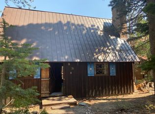 33 Woodmen St, Mammoth Lakes, CA 93546