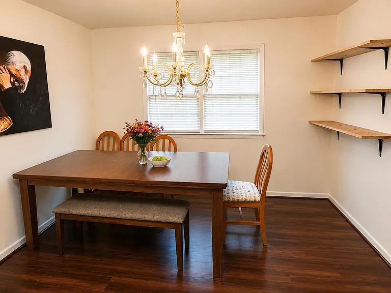 142 Carterwoods Dr — Photo 4