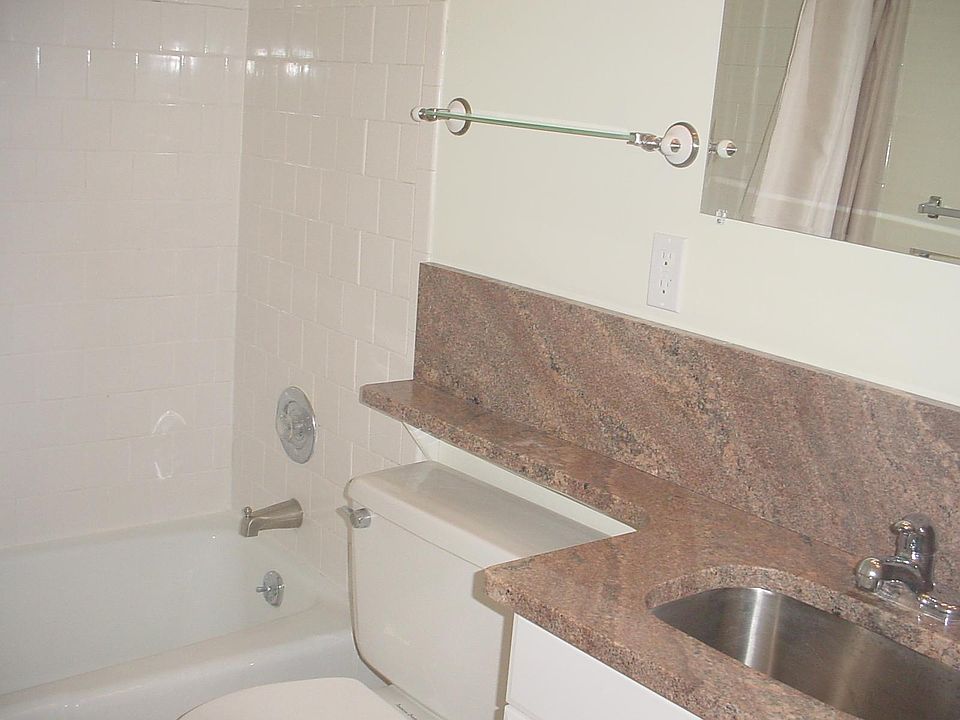 Hall bathroom.