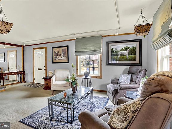 5th image of 2980 Croyden Rd