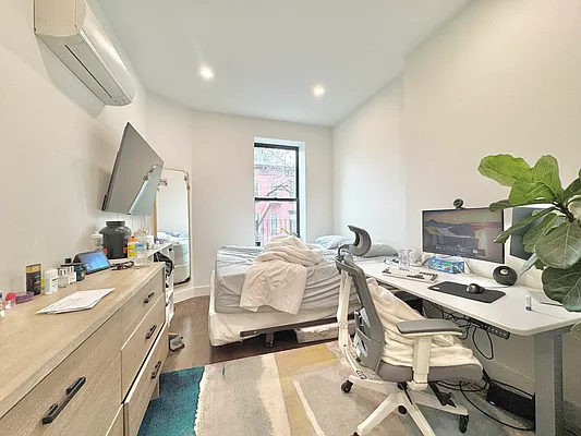 Rented by Doorway NYC, LLC | media 3