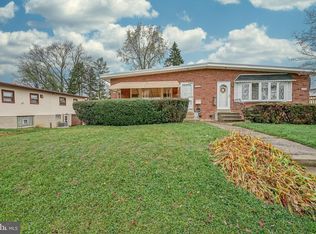 1025 Surrey Rd, Philadelphia, PA 19115