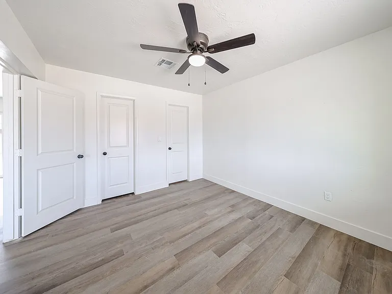 3631 W State Ave — Photo 4