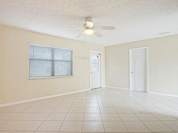 5th image of 2344 SW Caballero St