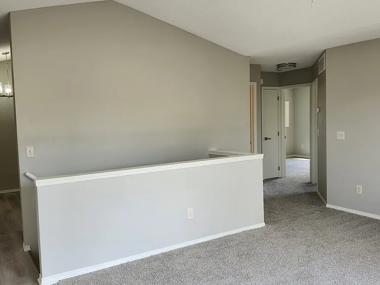 3360 N Governeour Cir — Photo 3