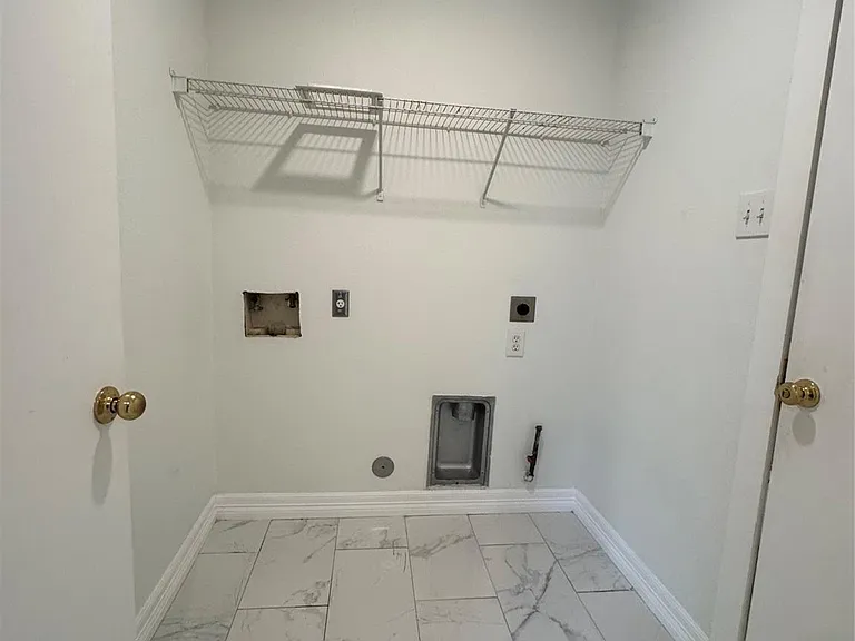 11927 Mule Springs Dr — Photo 16