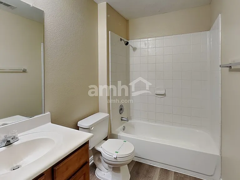 160 Bloomsbury Dr — Photo 13