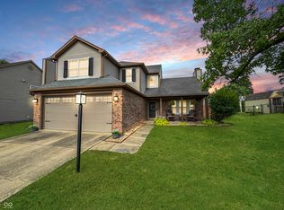 5705 Oakcrest Dr, Indianapolis, IN 46237