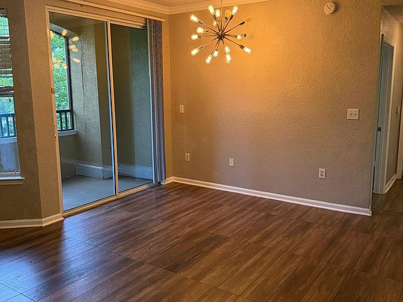 3rd image of 8539 GATE Parkway W #424