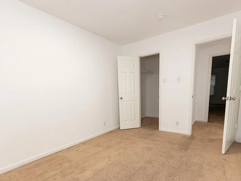 4107 Saint Charles Bay — Photo 24