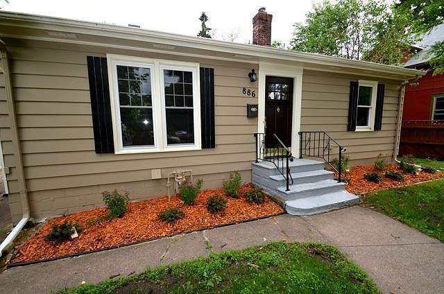 1st image of 886 Lafond Ave