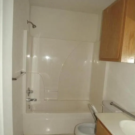 3312 Cantabrian Dr #B — Photo 3