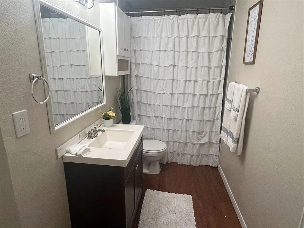 3 bed, 1314 sqft, $2,000 — Photo 3