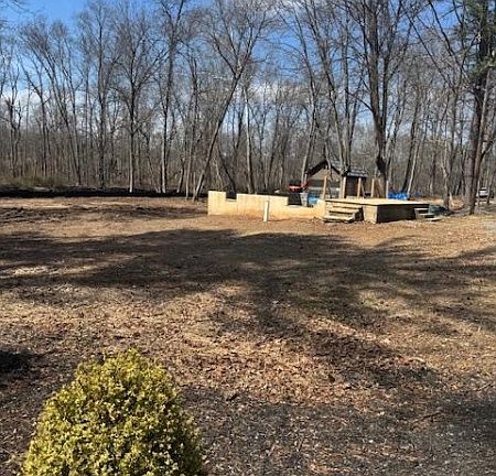 3rd image of 525 Stanton Station Rd