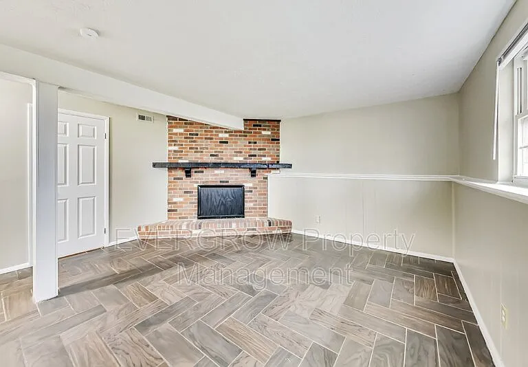 5310 Shelbyville Rd — Photo 20