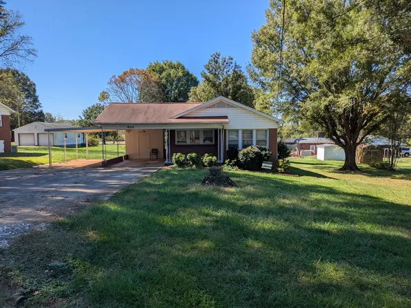 604 8th Ave SW, Conover, NC 28613