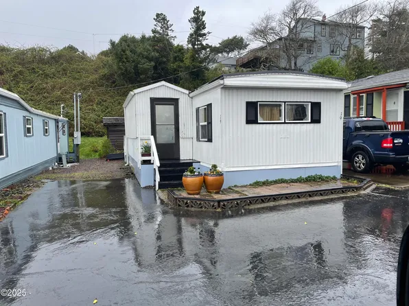 392 NW 3rd St Unit 19, Newport, OR 97365